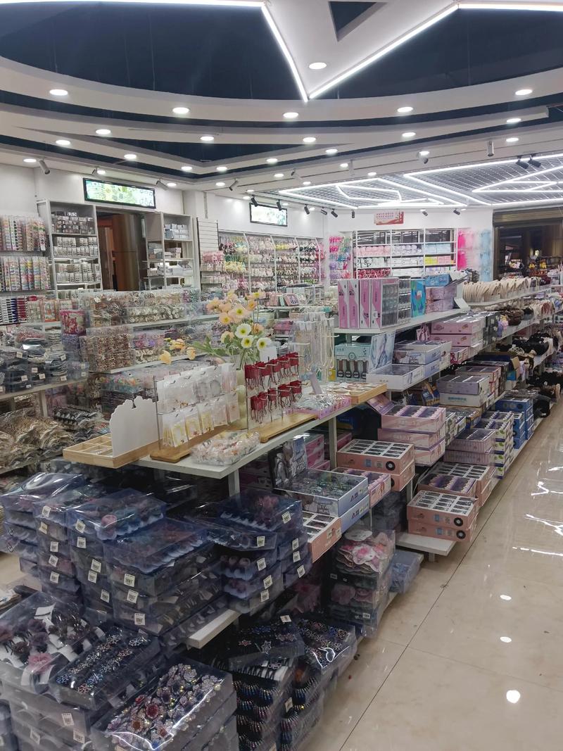 在成都开设一家贸易公司，你了解其注册资本的底线吗？注册资金并非越高越好，但太低又会影响业务开展。本文将通过问答形式，解析不同规模的贸易公司在成都注册时需要注意的资金门槛。