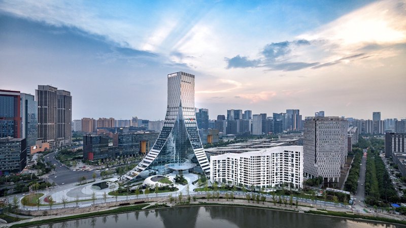 成都晶宏达美业集团:如何在竞争中脱颖而出?